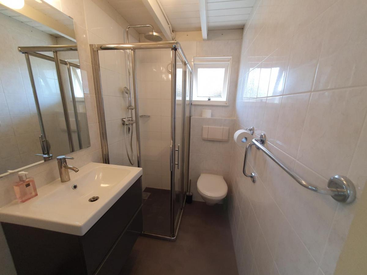 D'Oude Herbergh, Vakantiehuizen Aan Het Water Terherne Exterior foto